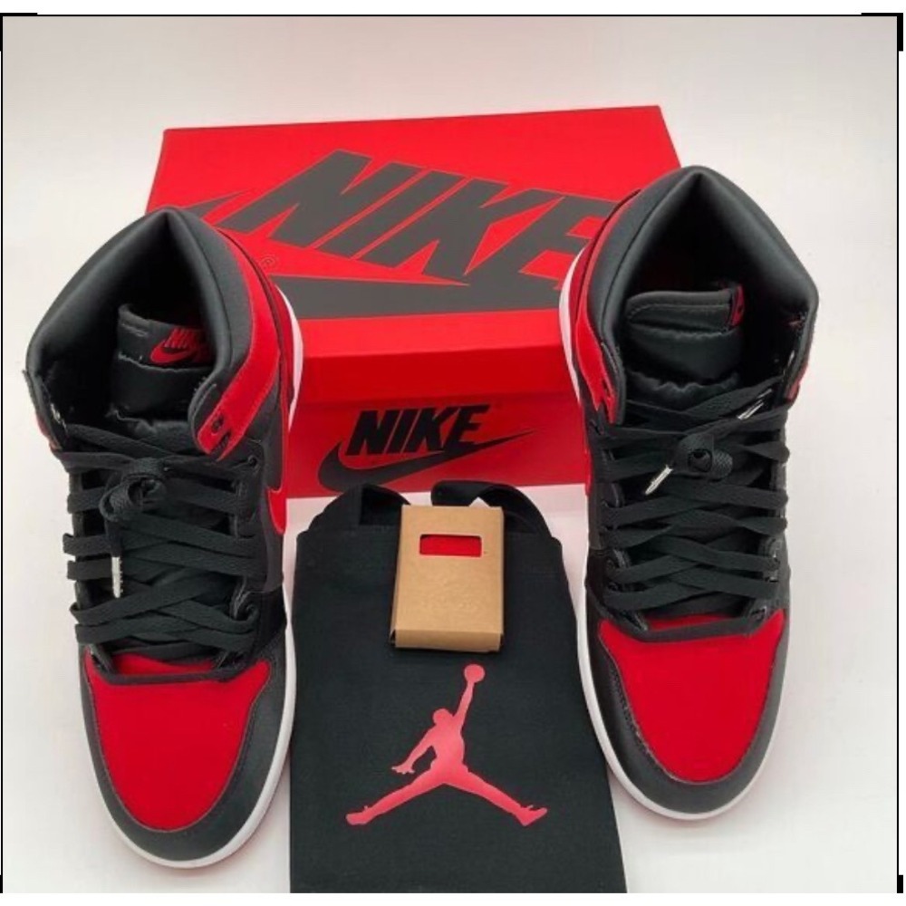 Nike Air Jordan 1 Retro High OG Satin Bred Sneakers Women's 11.5 / Men's 9.5‎